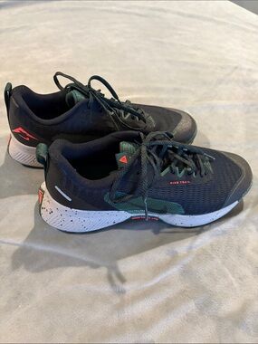 Nike Men’s Trail Sneakers Black Green White with Coral Accents